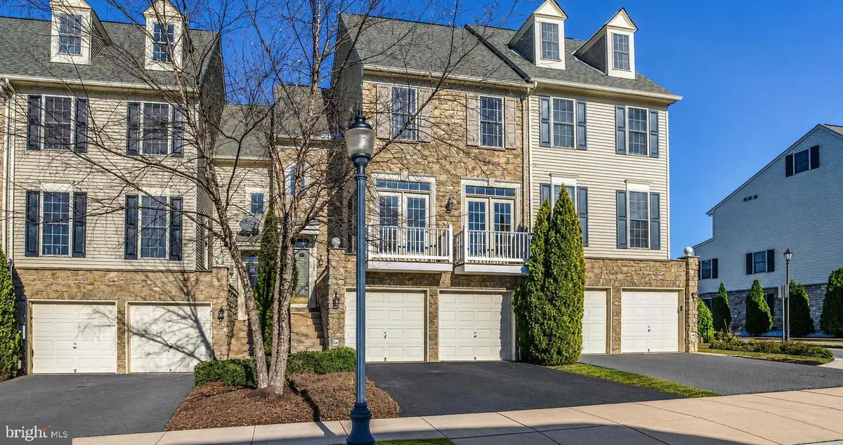 2422 Rippling Brook Rd, Frederick, MD 21701 - #1