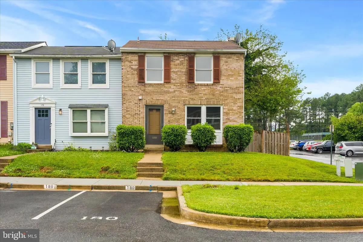180 Fairfield Dr, Frederick, MD 21702 - #1