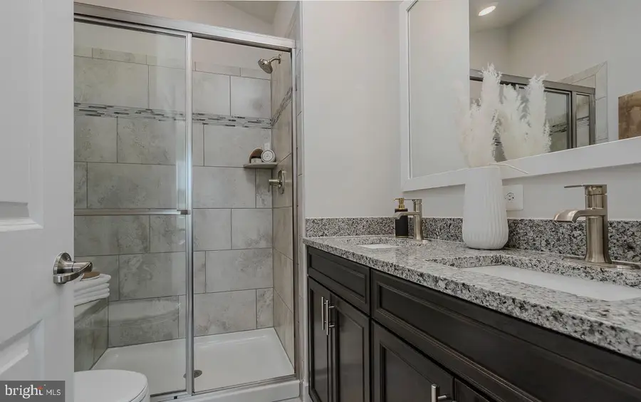 1406 Clingmans Dome Dr, Frederick, MD 21702 - #3
