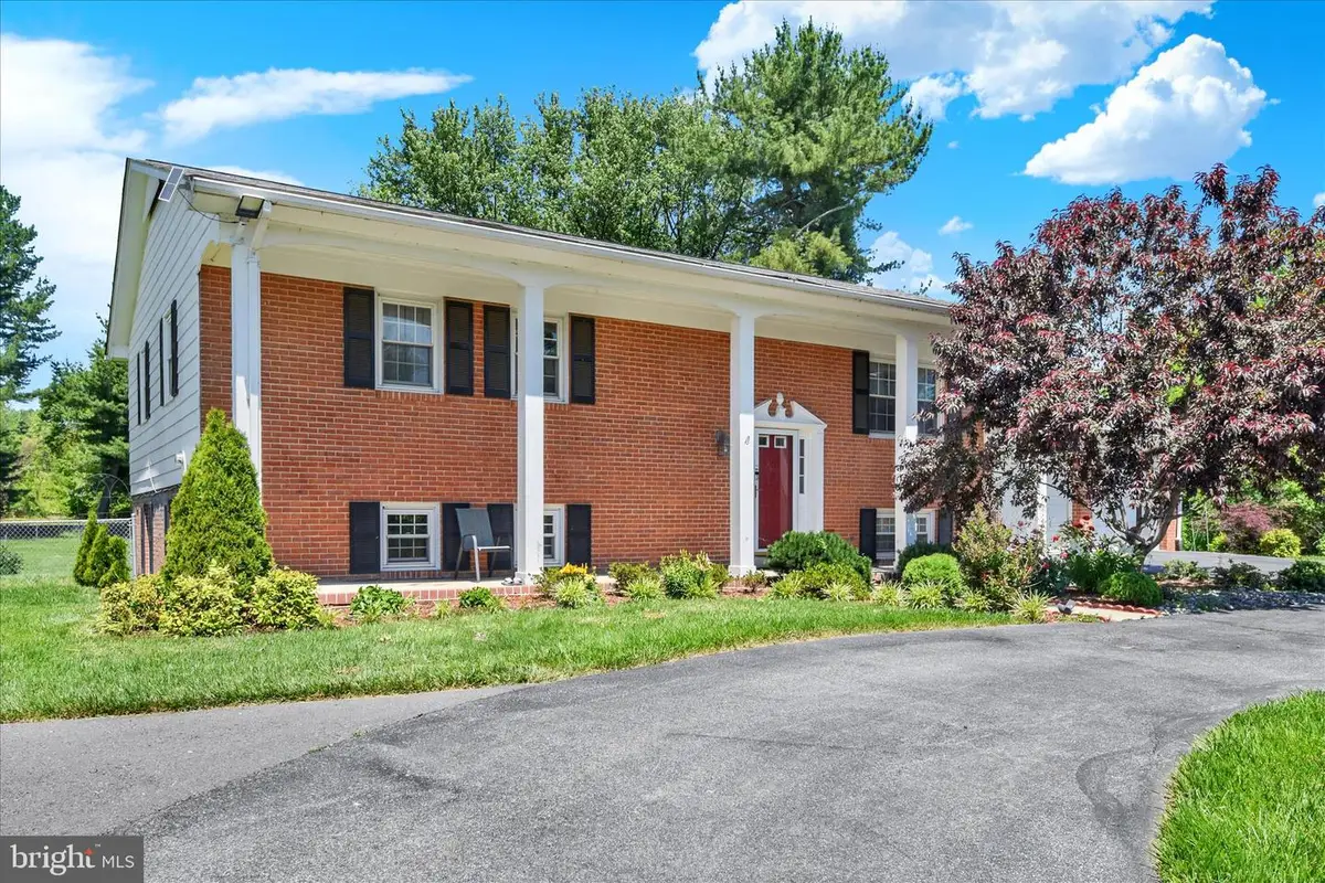 6742 Mount Phillip Rd, Frederick, MD 21703 - #1