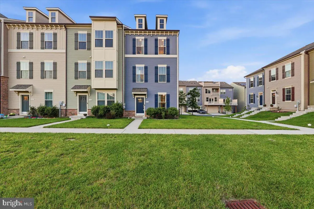 1833 Clancy Ave, Frederick, MD 21702 - #1