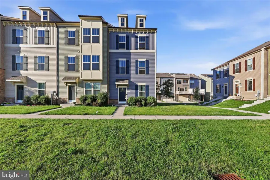 1833 Clancy Ave, Frederick, MD 21702 - #2