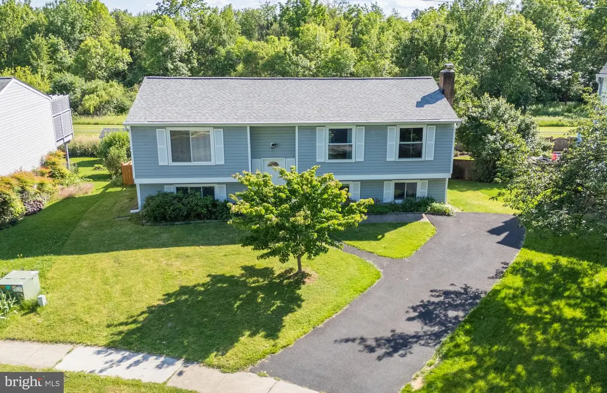 5690 Pebble Dr, Frederick, MD 21703 - #1
