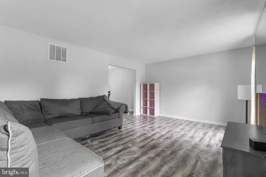 1412 Rollinghouse Dr, Frederick, MD 21703 - #3