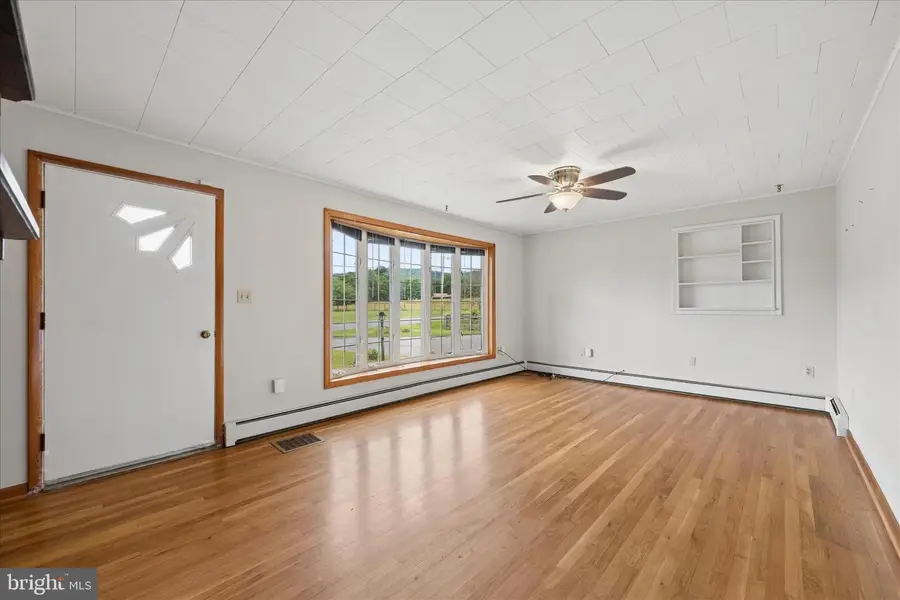 107 Eyler Rd, Thurmont, MD 21788 - #2