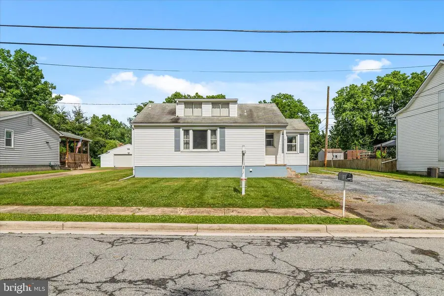 8 Elm St, Thurmont, MD 21788 - #2