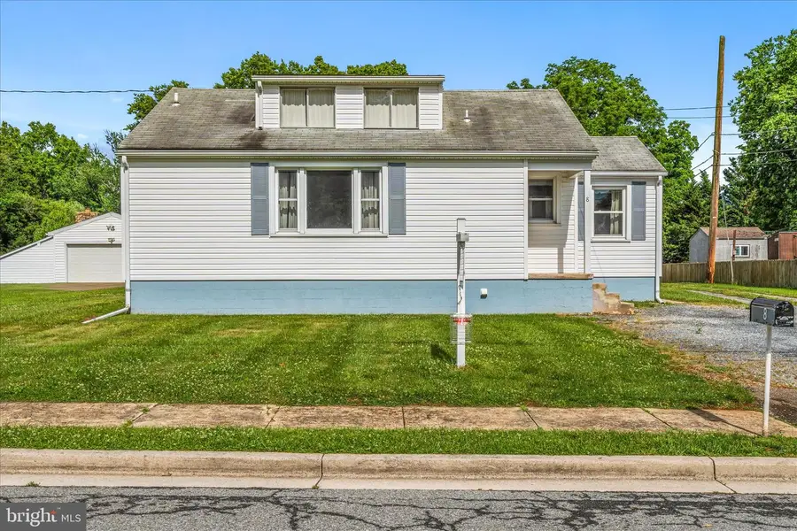8 Elm St, Thurmont, MD 21788 - #3