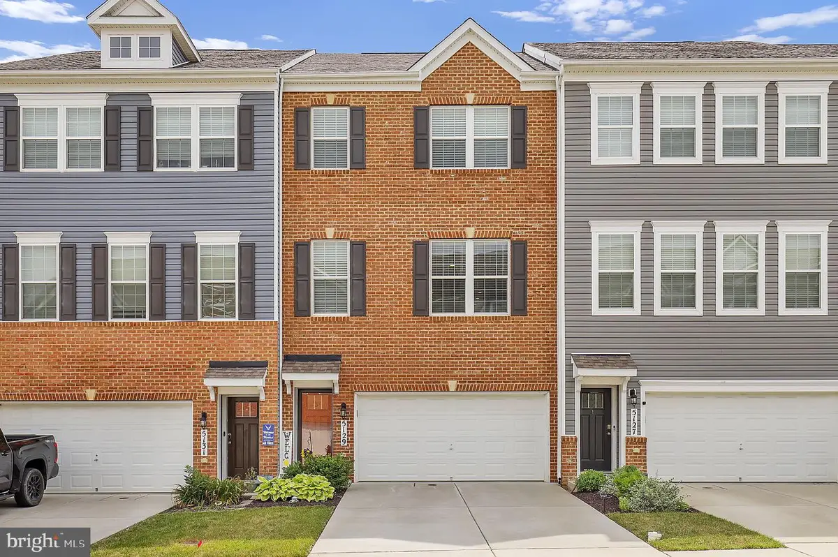 5129 Ironsides Dr, Frederick, MD 21703 - #1