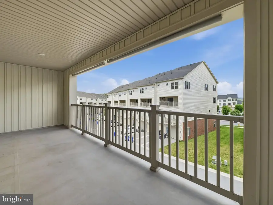 5934 Etterbeek St, Ijamsville, MD 21754 - #3