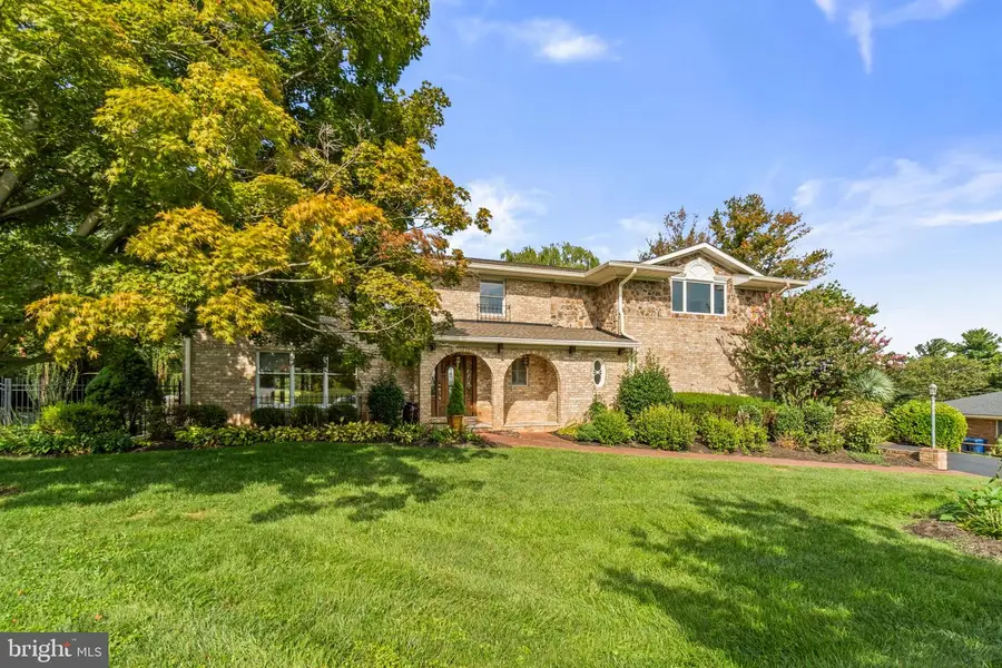 6911 Summerswood Dr, Frederick, MD 21702 - #2