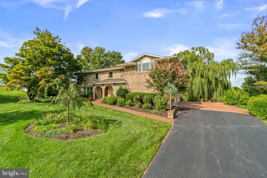 6911 Summerswood Dr, Frederick, MD 21702 - #3