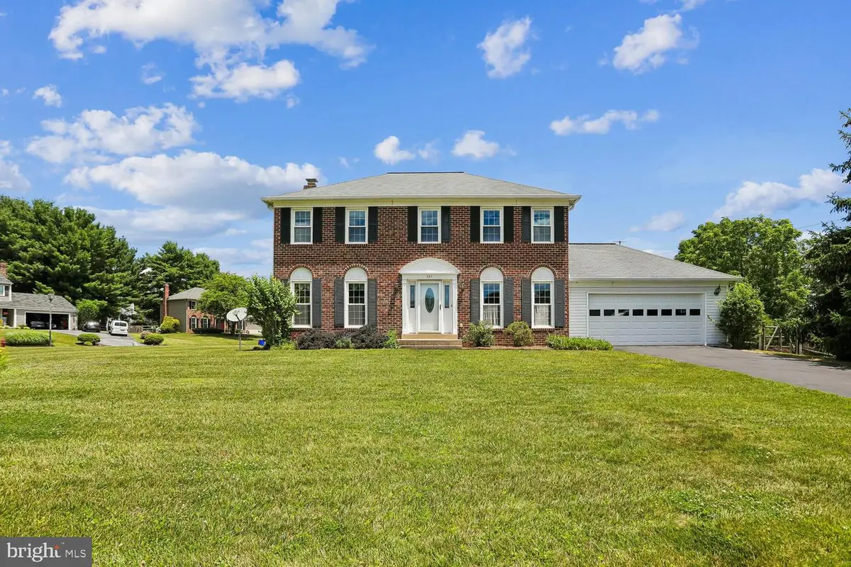 201 Westridge Dr, Mount Airy, MD 21771 - #1