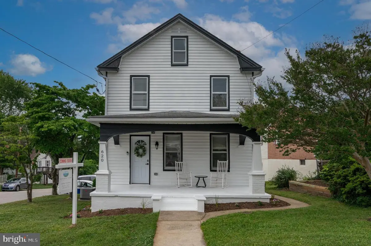 620 N Maple Ave, Brunswick, MD 21716 - #1