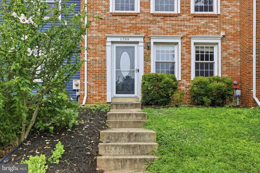 1709 Springhouse Ct, Frederick, MD 21702 - #2