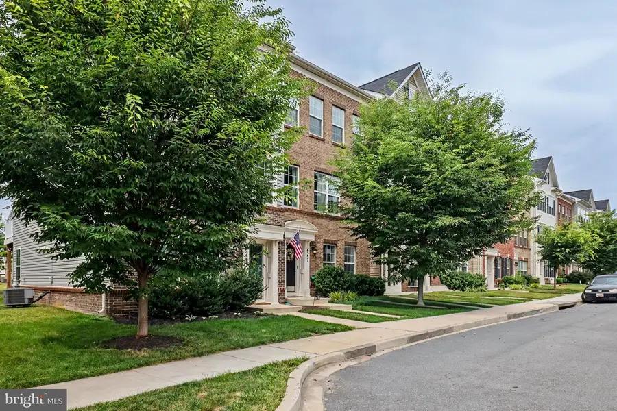 6221 Posey St, Frederick, MD 21703 - #3