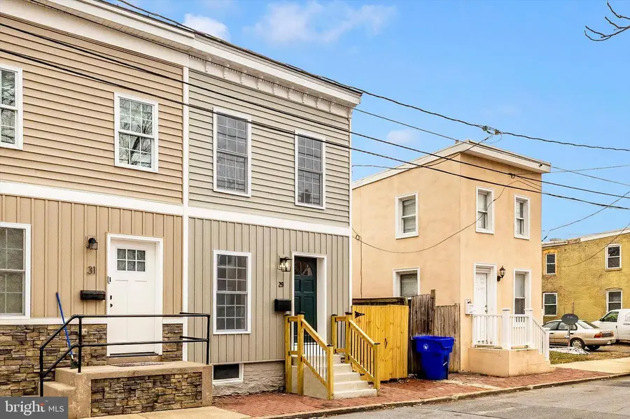 29 Winchester St, Frederick, MD 21701 - #3