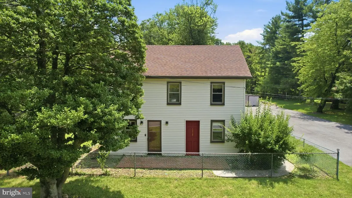 6529 Mountaindale Rd, Thurmont, MD 21788 - #1