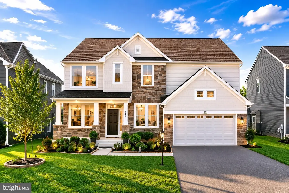 5707 Hawk Ridge Rd, Frederick, MD 21704 - #1