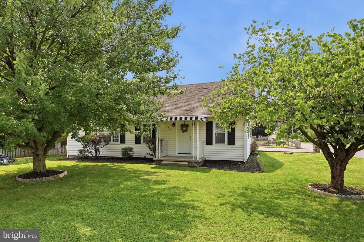 331 N Church St N, Thurmont, MD 21788 - #1