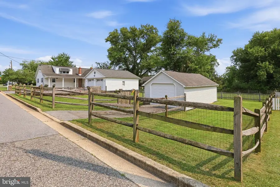 331 N Church St N, Thurmont, MD 21788 - #2