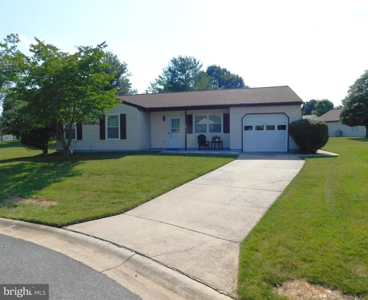 5603 Honeysuckle Ct, Frederick, MD 21703 - #1