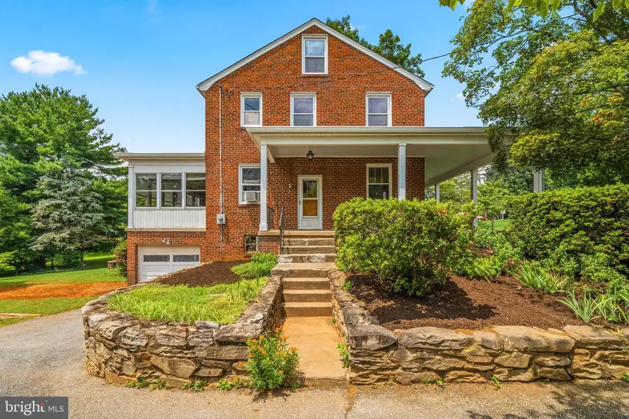 718 E Main St, Middletown, MD 21769 - #2