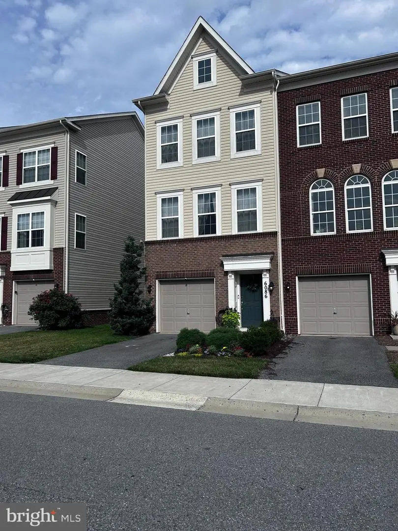 6086 Forum Sq, Frederick, MD 21703 - #1
