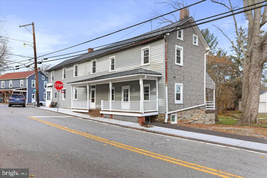 12509 Wolfsville Rd, Myersville, MD 21773 - #2