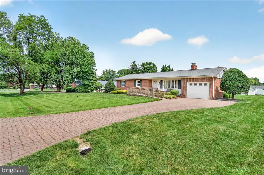 7910 Edgewood Farm Rd, Frederick, MD 21702 - #2