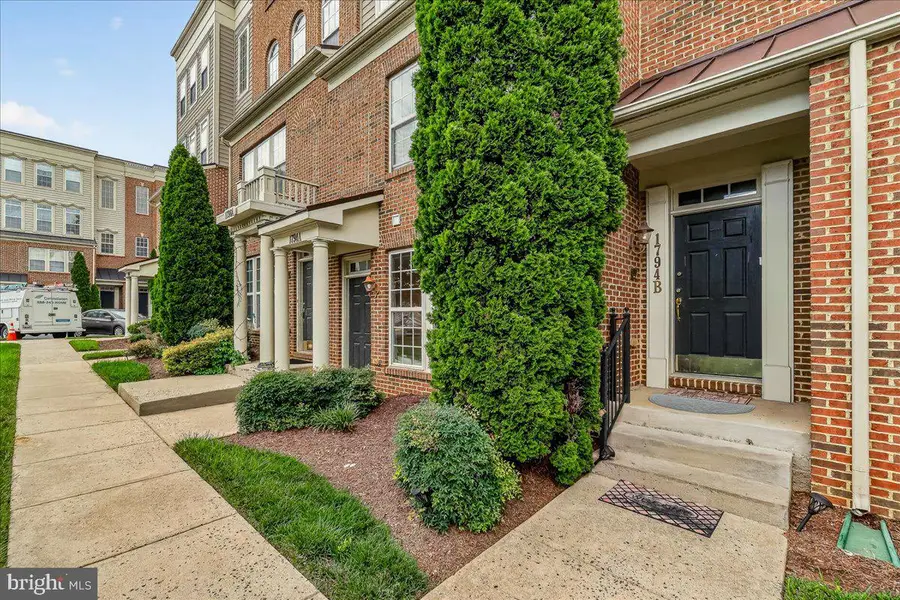 1794-b Poolside Way #24-b, Frederick, MD 21701 - #3