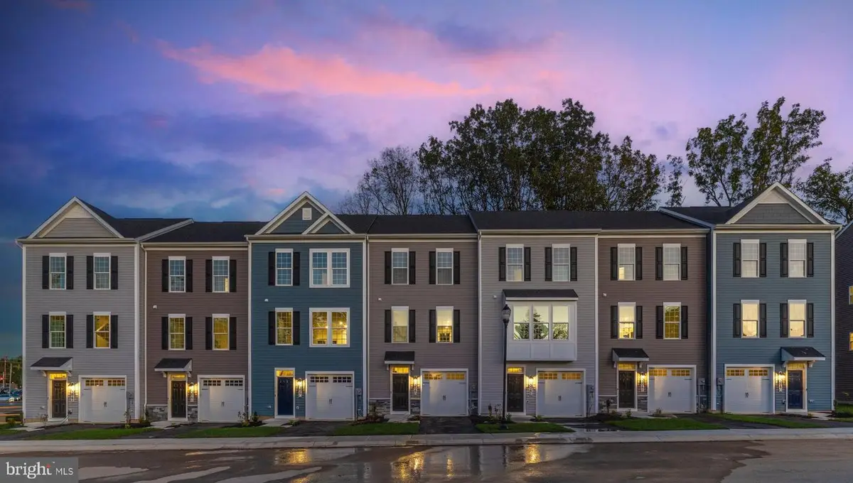 306e Baughmans Ln, Frederick, MD 21702 - #1