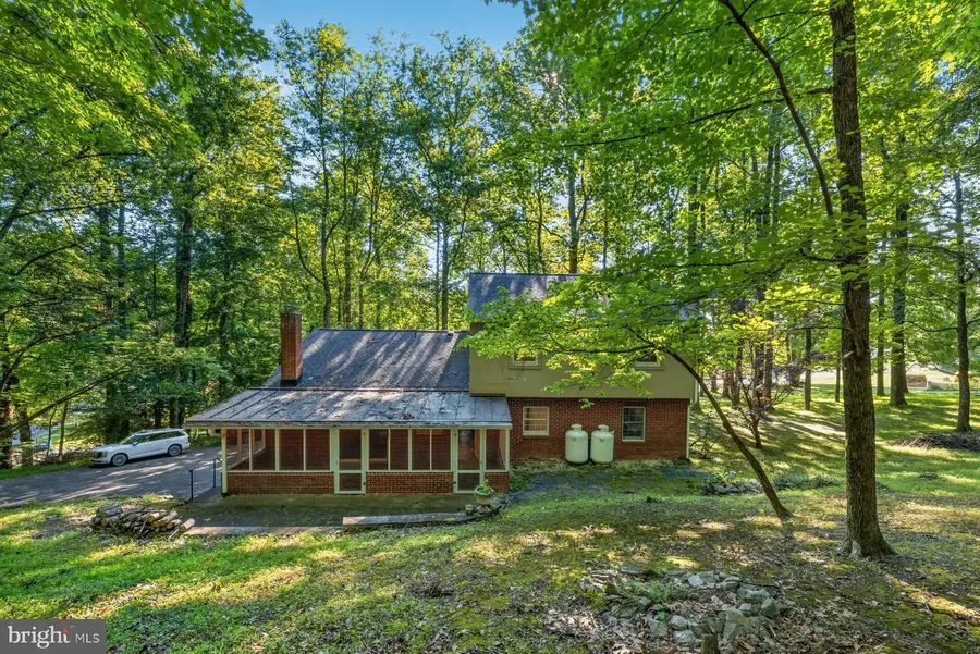 9034 Hamburg Rd, Frederick, MD 21702 - #2