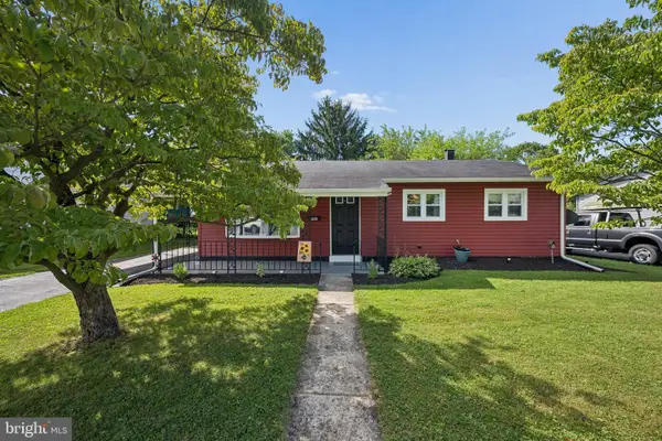 902 Young Pl, FREDERICK, MD 21702