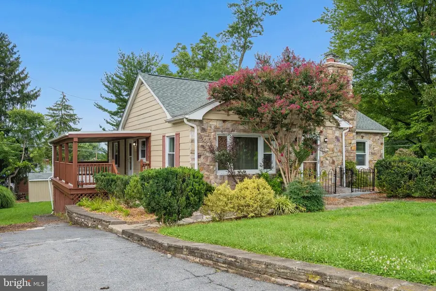 8995 Hamburg Rd, Frederick, MD 21702 - #2