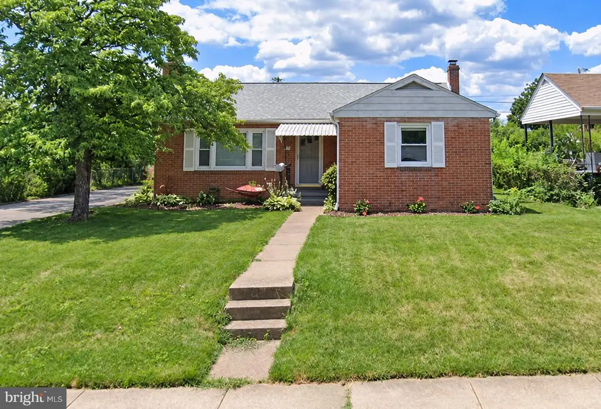 919 Seminole Rd, Frederick, MD 21701 - #1