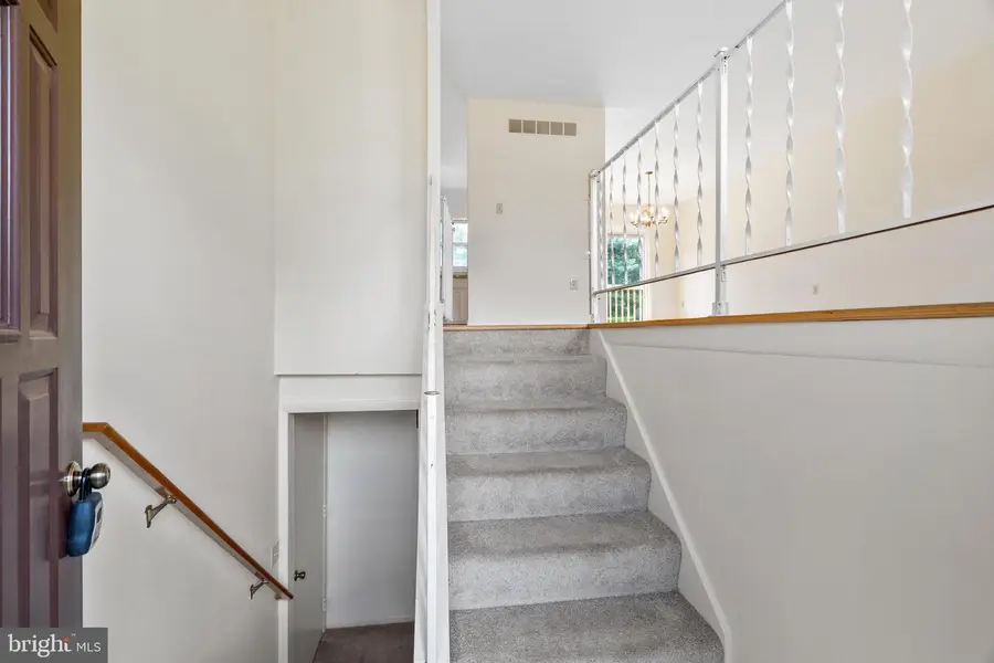10225 Allview Dr, Frederick, MD 21701 - #2