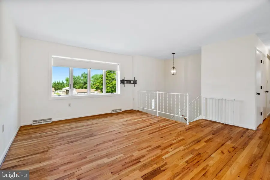 10225 Allview Dr, Frederick, MD 21701 - #3