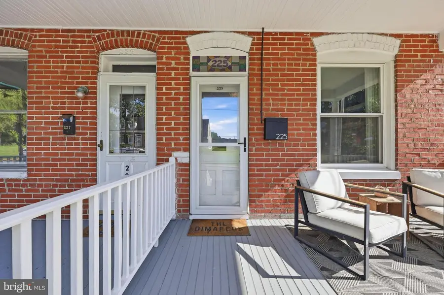225 W South St, Frederick, MD 21701 - #2