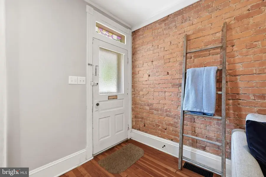 225 W South St, Frederick, MD 21701 - #3
