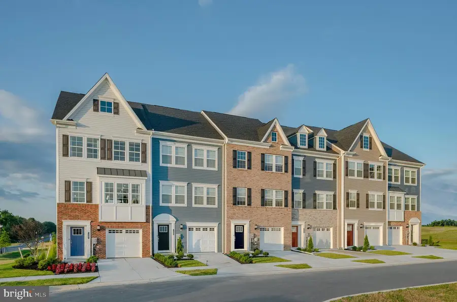 1401 Clingmans Dome Dr, Frederick, MD 21702 - #2