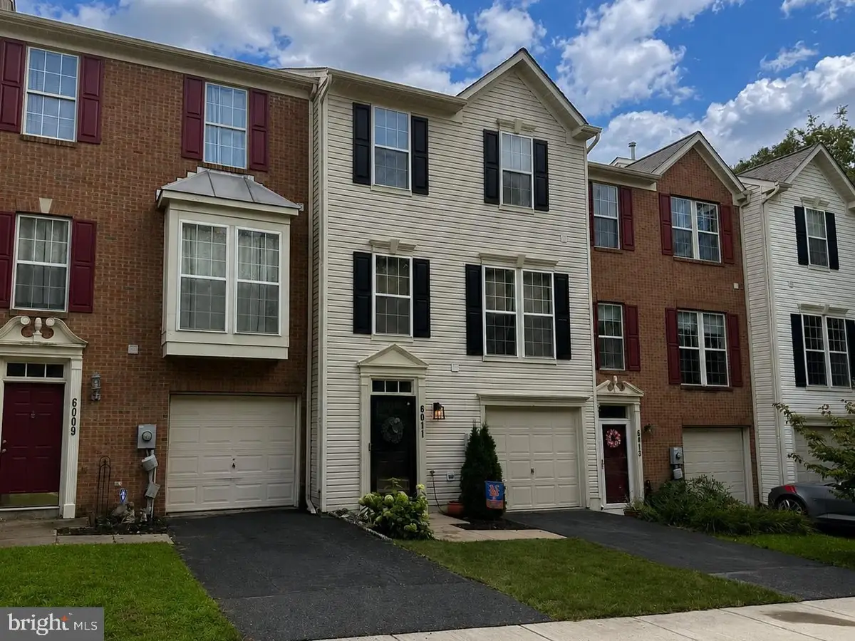 6011 Newport Ln, Frederick, MD 21701 - #1