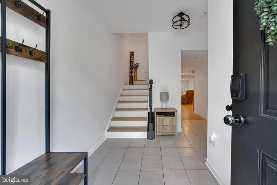 6011 Newport Ln, Frederick, MD 21701 - #2