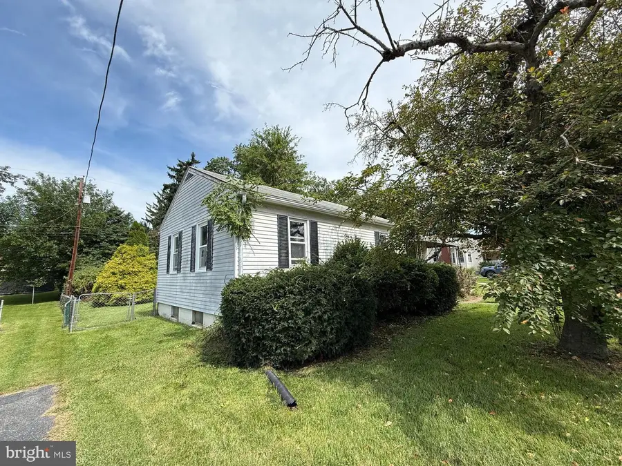 525 Grant Pl, Frederick, MD 21702 - #2