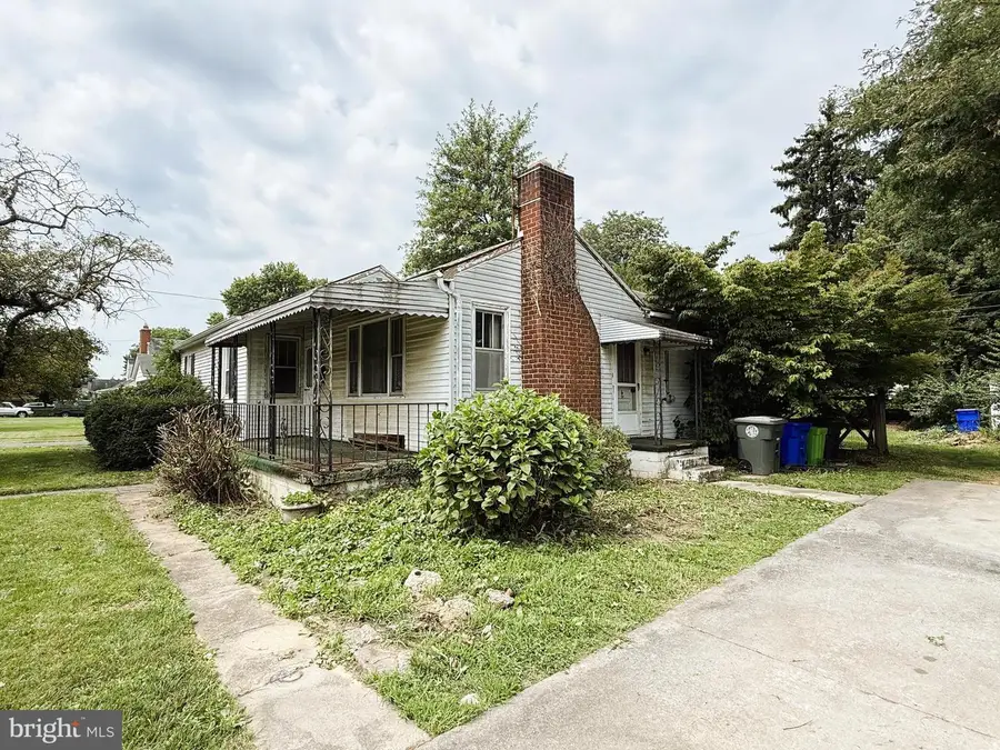 525 Grant Pl, Frederick, MD 21702 - #3