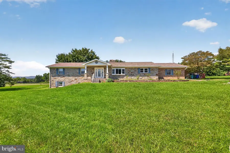 8001 Mills Manor Ct, Thurmont, MD 21788 - #2
