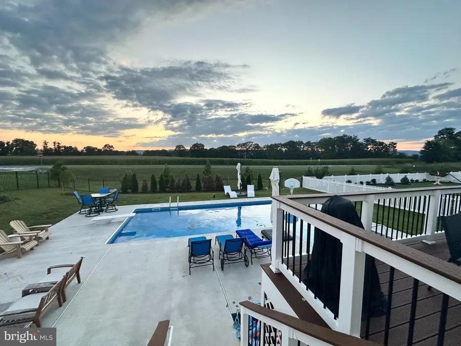 236 Vista Glen Rd, Walkersville, MD 21793 - #3