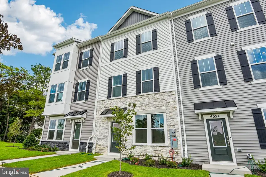 6352 Butterfly Ln, Frederick, MD 21703 - #2