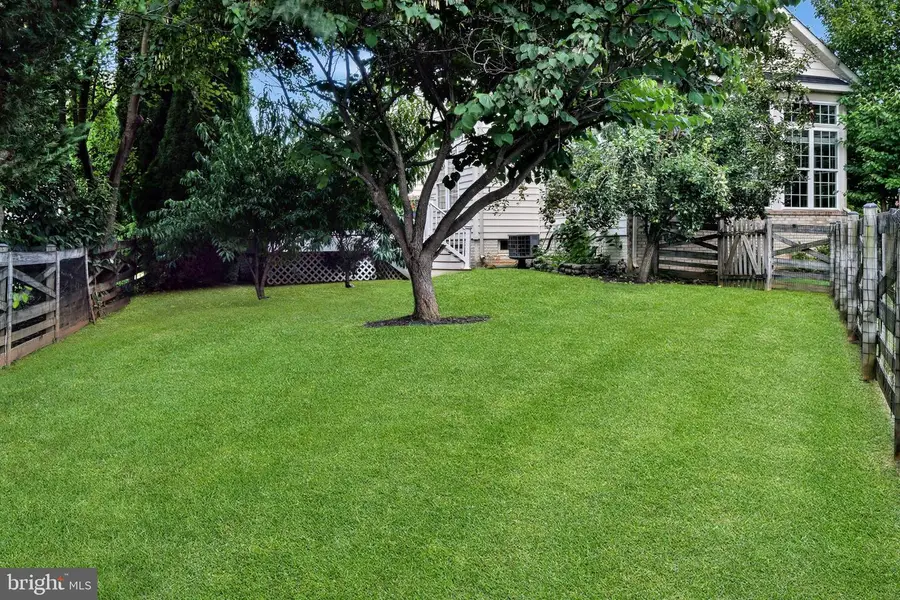 3775 Spicebush Dr, Frederick, MD 21704 - #2