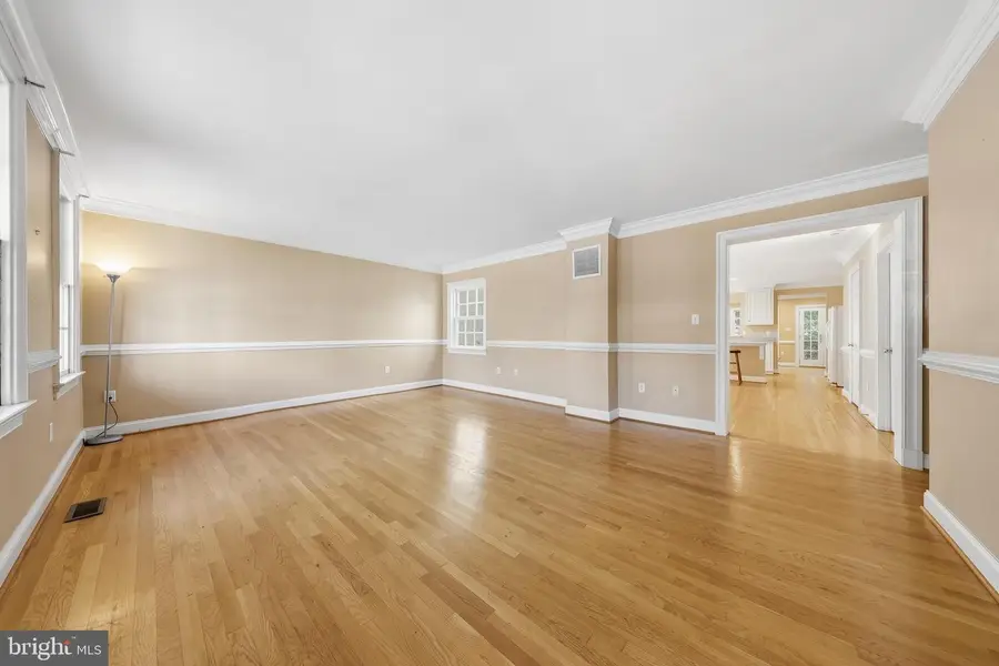 28 E 4th St, Frederick, MD 21701 - #3