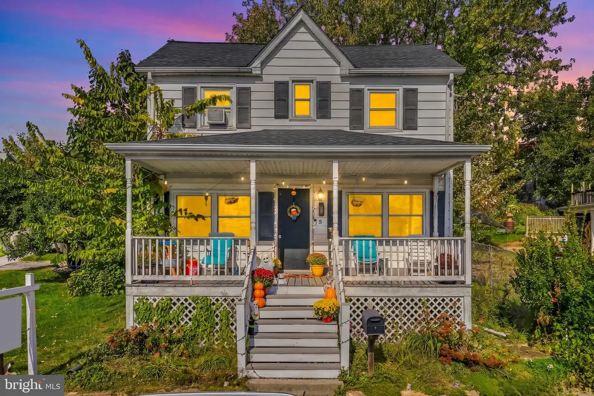 5 E B St, Brunswick, MD 21716 - #1